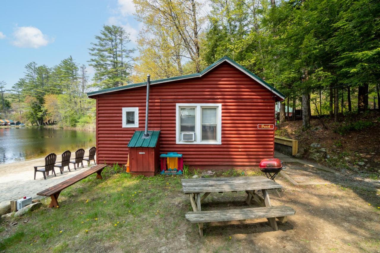 Hide-A-Way Waterfront Cottages Lake Luzerne Extérieur photo
